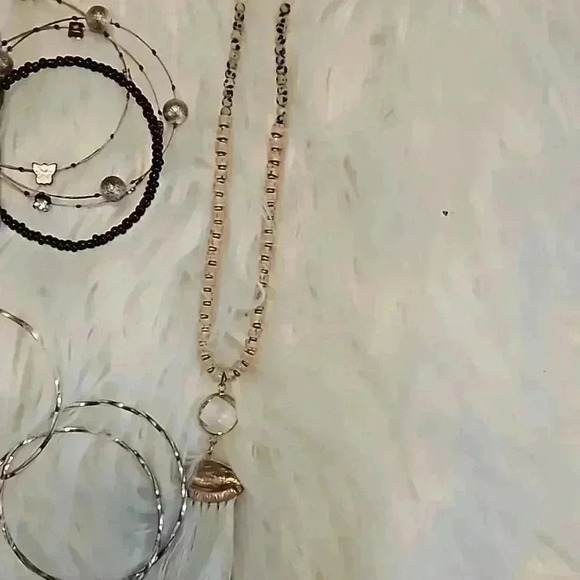 Jewelry - Picture 6 of 6